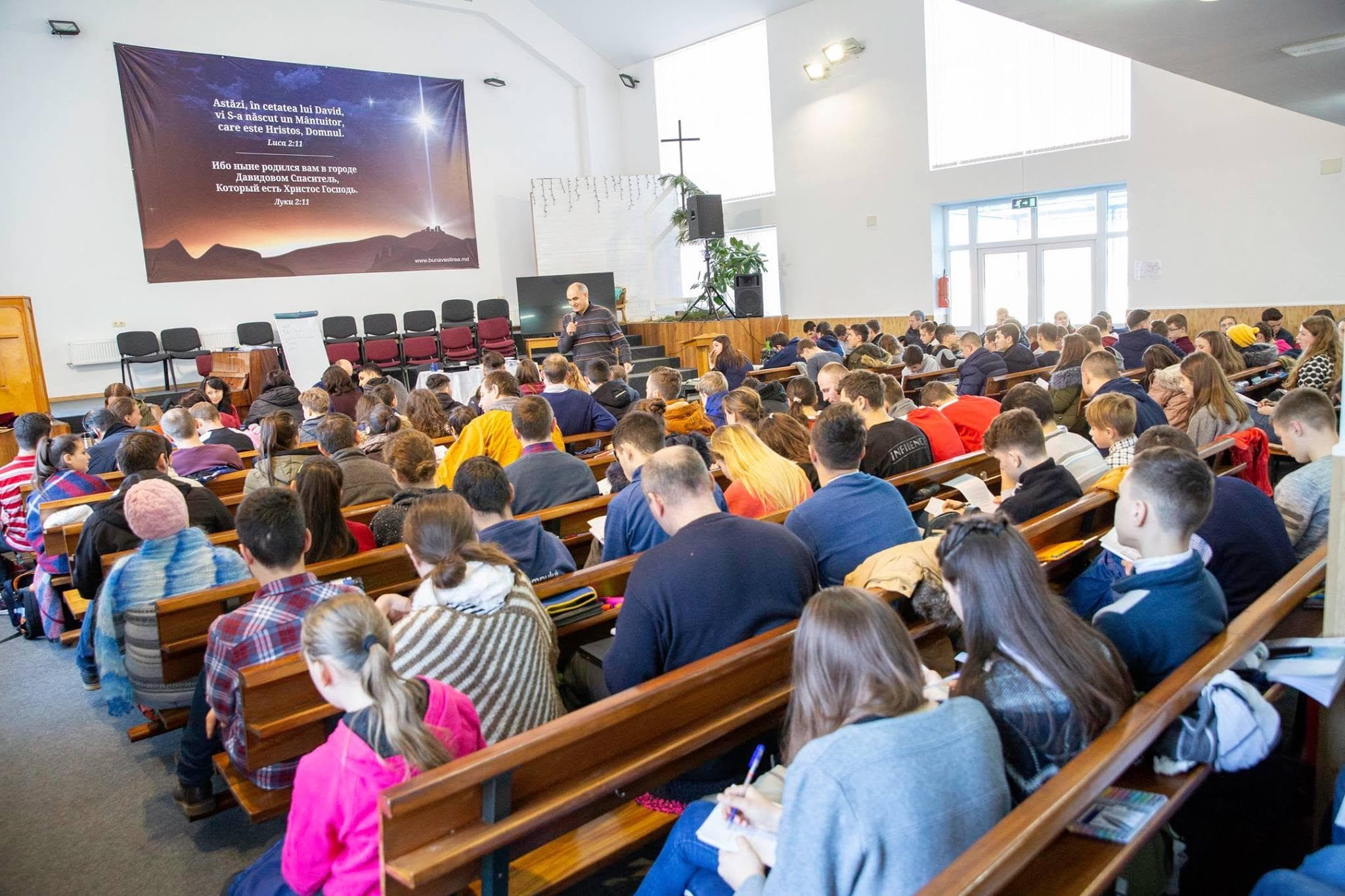 Institutul Biblic Precept, studiu și formare